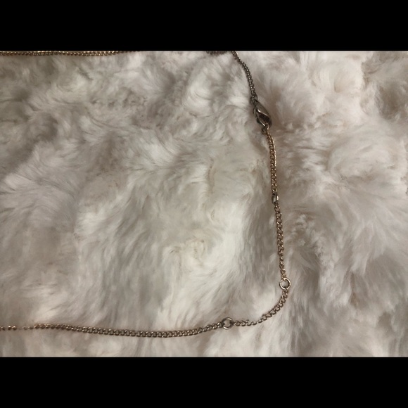 FINAL MARKDOWN Gold Statement Necklace - Picture 5 of 5